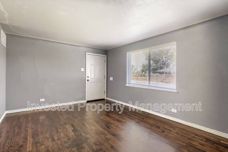 House for rent at 8316 E 16th Ave, Denver, CO 80220