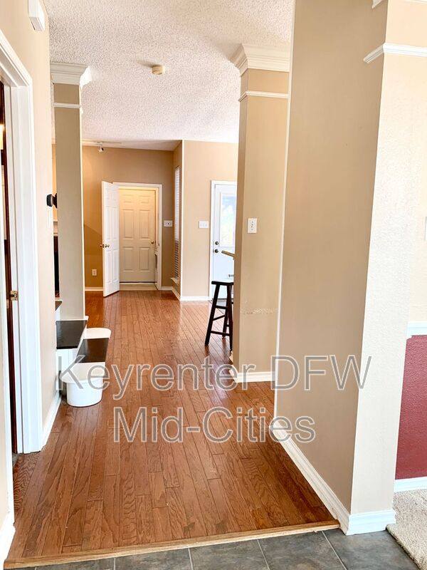 House for rent at 8702 Saddlehorn Dr, Irving, TX 75063