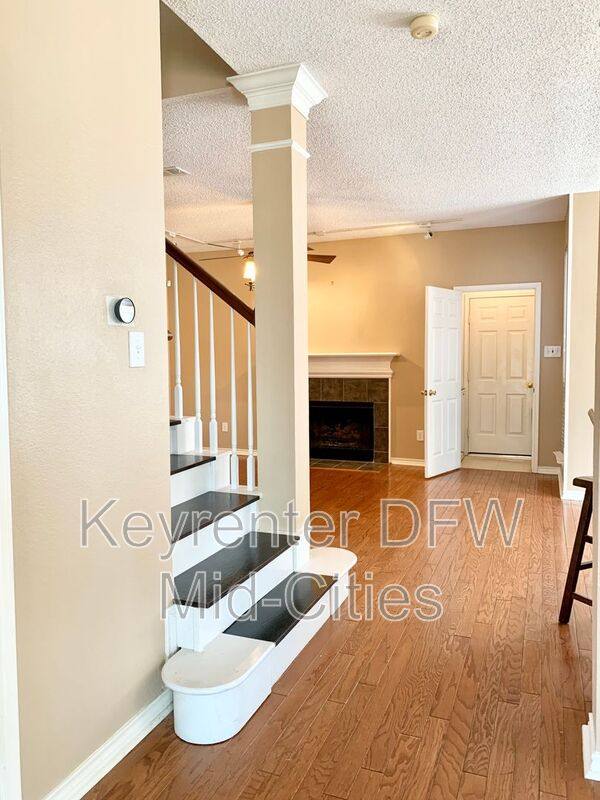 House for rent at 8702 Saddlehorn Dr, Irving, TX 75063