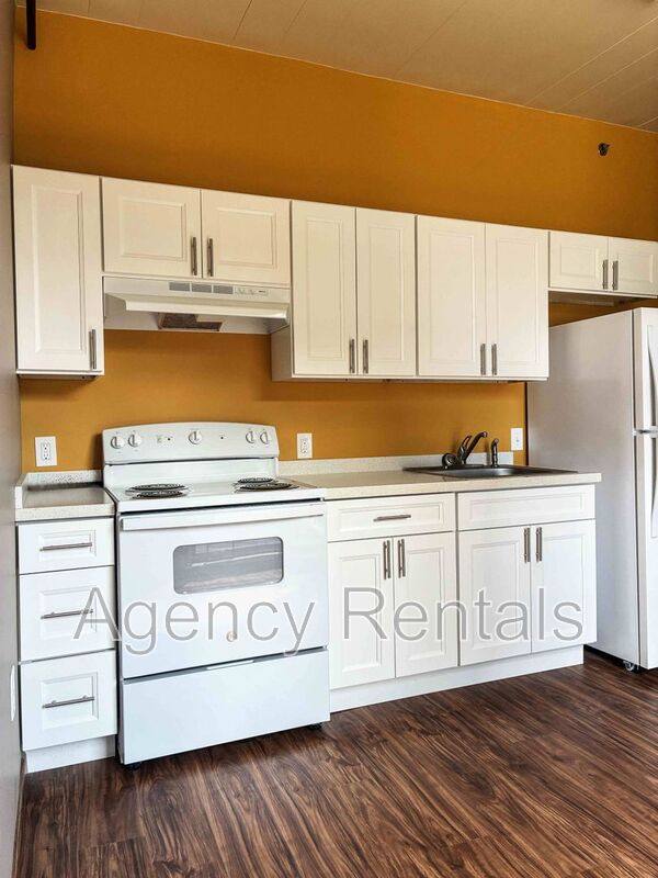 Apartment for rent at 1407 Pensacola St #403, Honolulu, HI 96822
