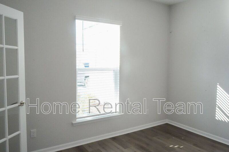 House for rent at 142 Brookline Dr, Port Wentworth, GA 31407