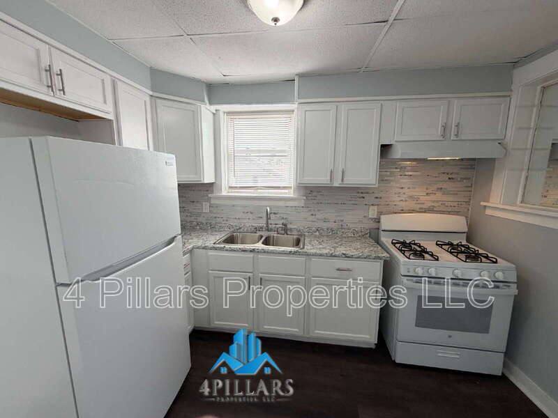 Apartment for rent at 544 Pennsylvania St #2F 2nd Floor, Gary, IN 46402