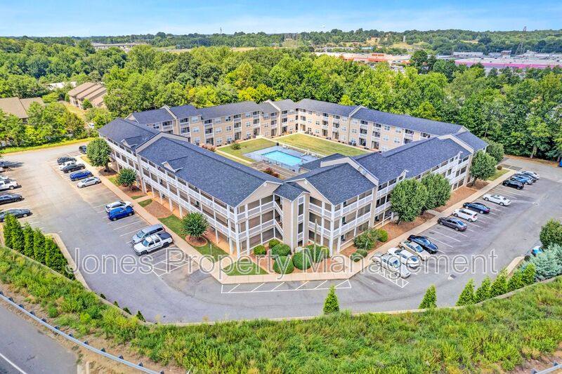 Apartment for rent at 305 R Country Club Dr, Concord, NC 28025