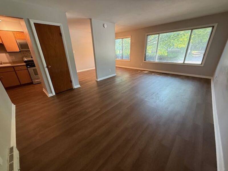 Apartment for rent at 911 N Sheridan Rd #A1, Peoria, IL 61606