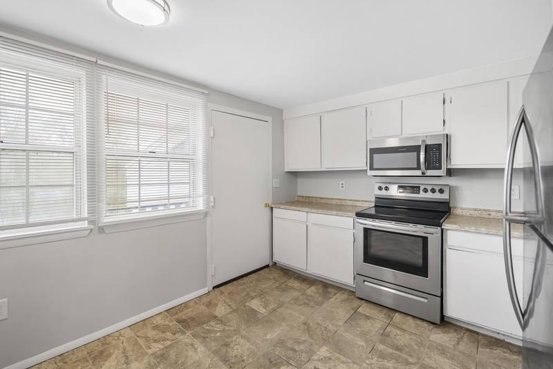 Apartment for rent at 50-62 E St #7B, Schaghticoke, NY 12154
