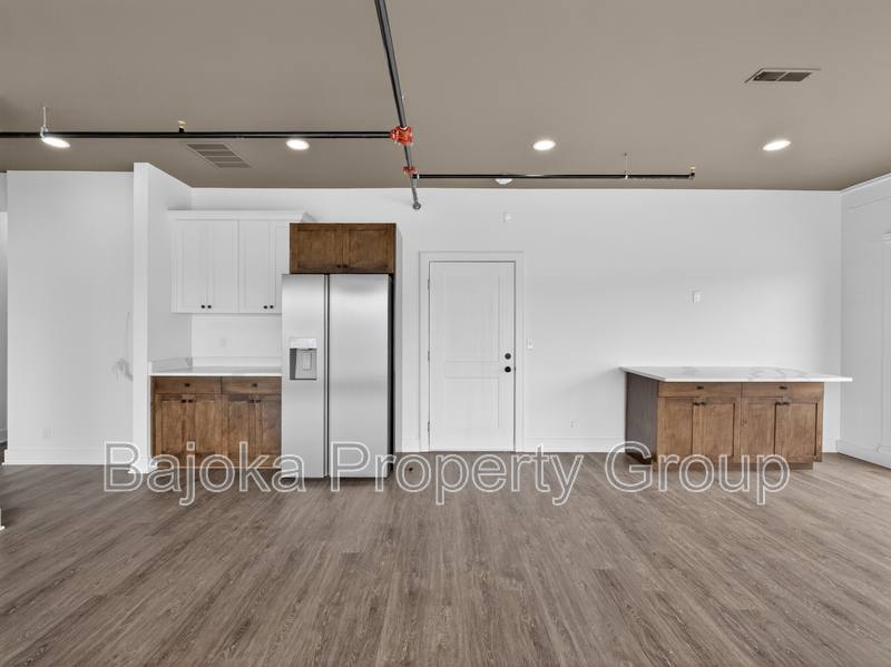 Apartment for rent at 415 W Nine Mile Rd, Ferndale, MI 48220