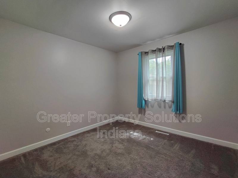 House for rent at 1932 S Park Ave, Schererville, IN 46375
