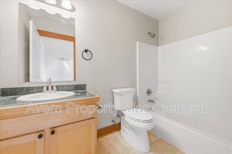 House for rent at 4527 SE 40th Ave, Portland, OR 97202