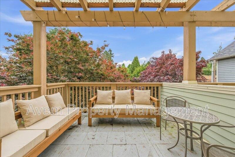 House for rent at 4527 SE 40th Ave, Portland, OR 97202
