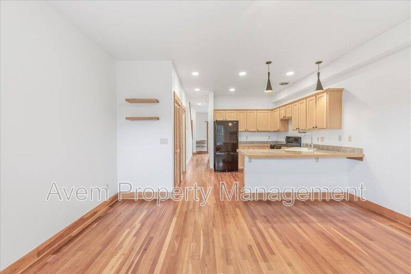 House for rent at 4527 SE 40th Ave, Portland, OR 97202