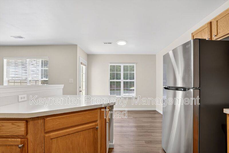 Townhouse for rent at 805 Creek Crossing Trail, Whitsett, NC 27377