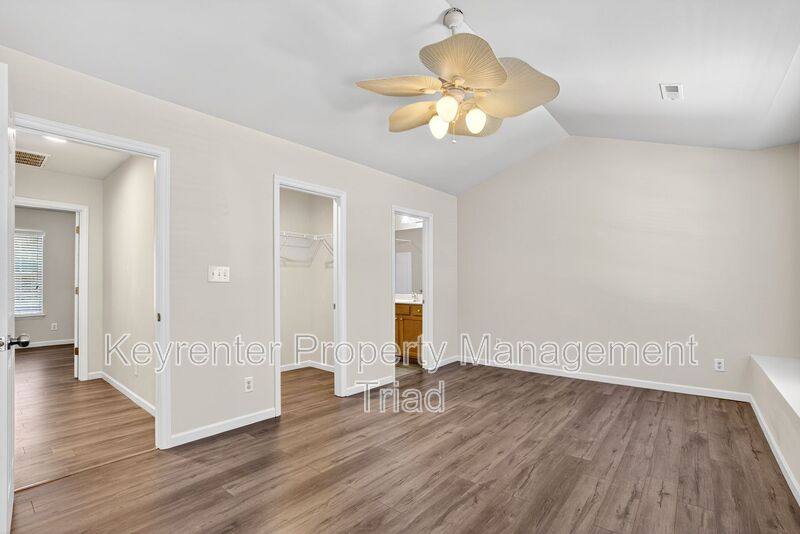 Townhouse for rent at 805 Creek Crossing Trail, Whitsett, NC 27377