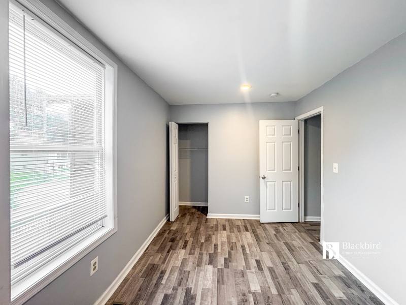 Apartment for rent at 716 55th St NE #1, Washington, DC 20019
