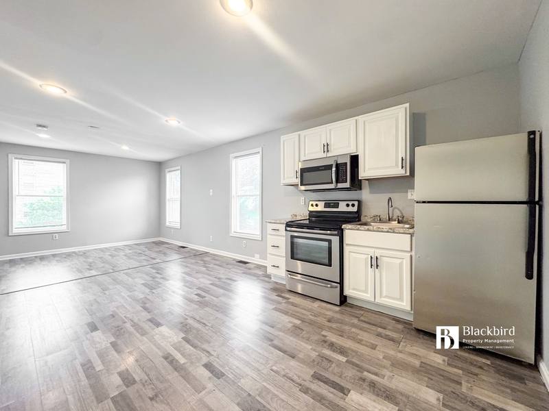 Apartment for rent at 716 55th St NE #1, Washington, DC 20019