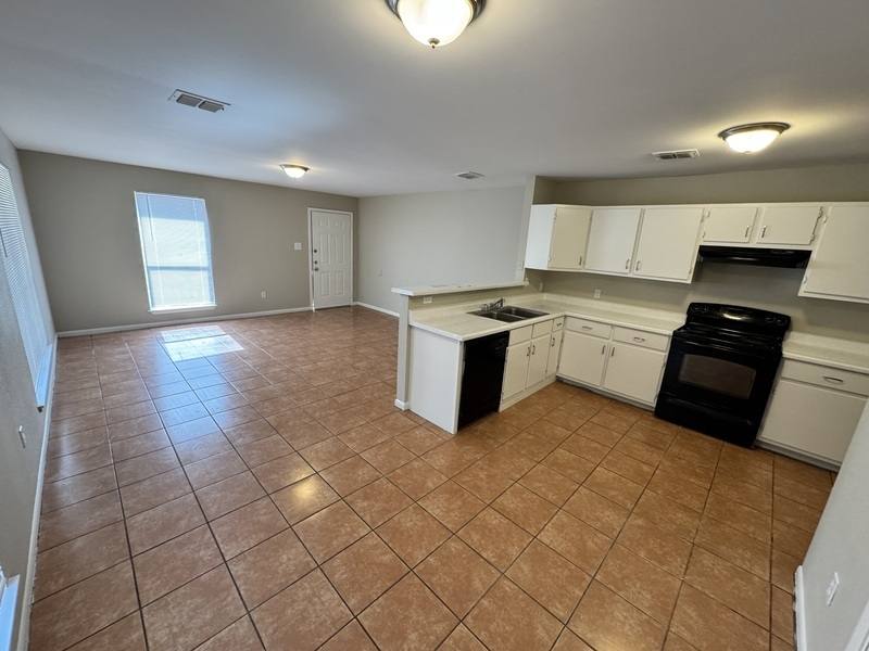 Apartment for rent at 2969 Loving Ave, Fort Worth, TX 76106
