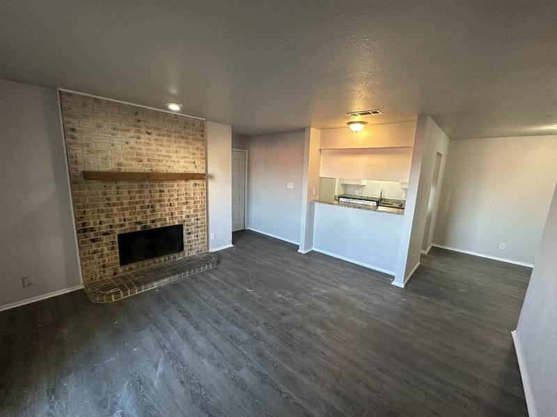 Apartment for rent at 6148 Vega Dr, Fort Worth, TX 76133