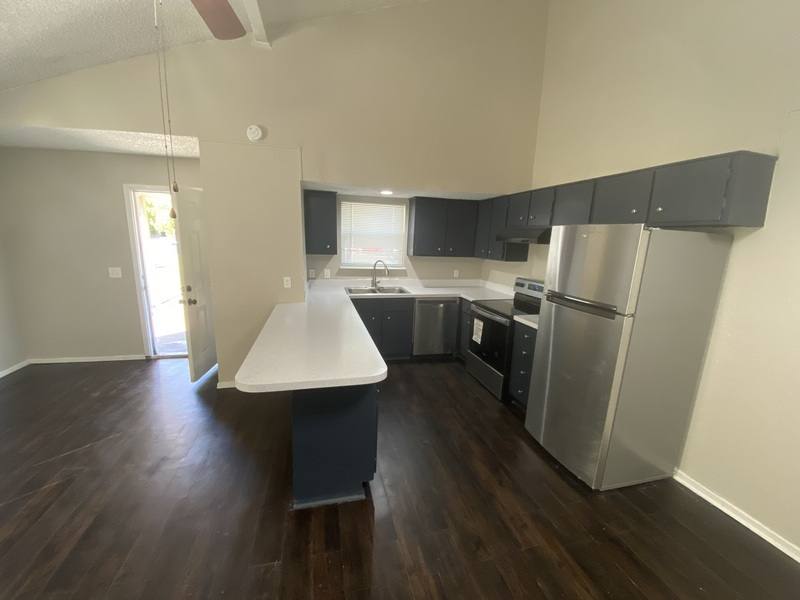 Townhouse for rent at 4811 Houghton Ave, Fort Worth, TX 76107
