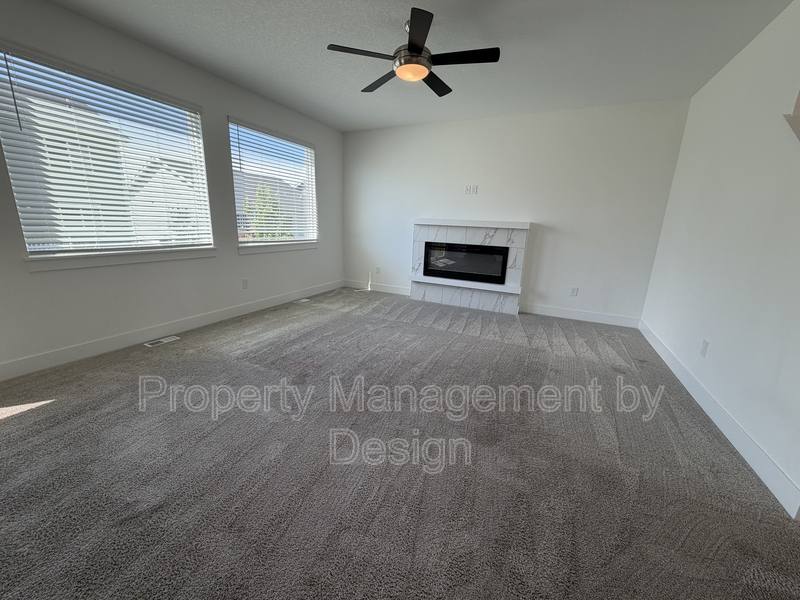 House for rent at 730 SE Booth Ave, Waukee, IA 50263
