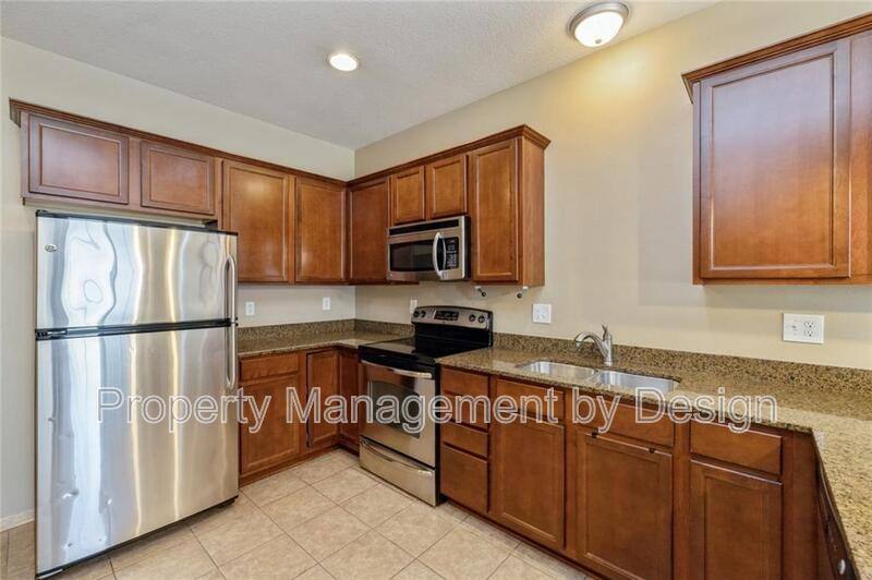 Townhouse for rent at 8580 Rock Dr, West Des Moines, IA 50266
