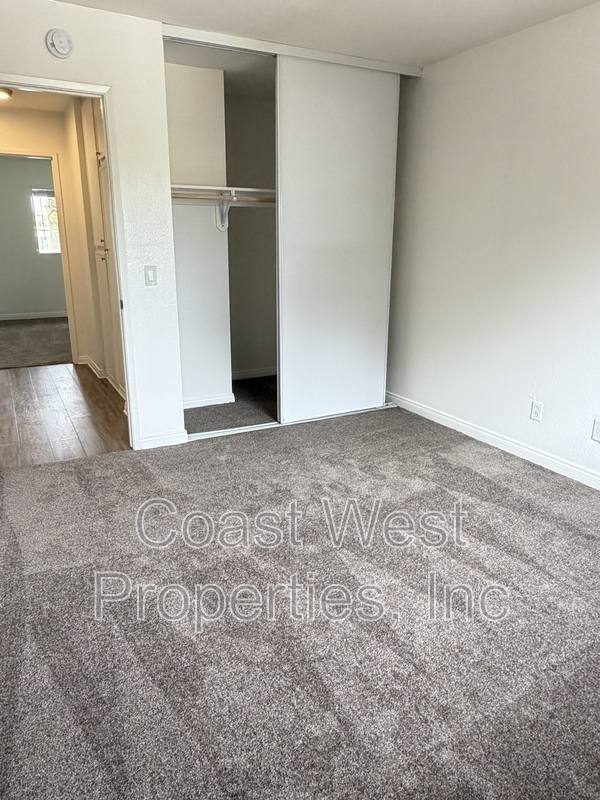 Apartment for rent at 485 Chestnut Ave - E, Carlsbad, CA 92008