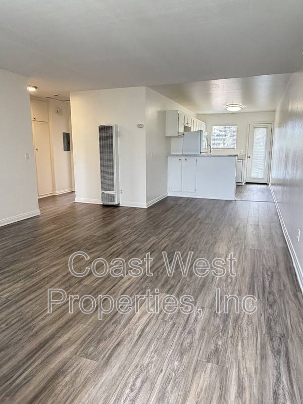 Apartment for rent at 485 Chestnut Ave - E, Carlsbad, CA 92008