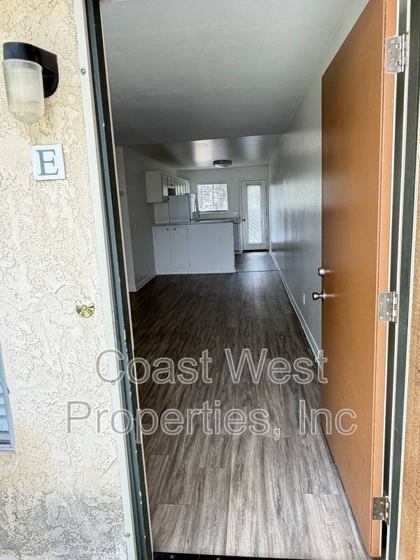 Apartment for rent at 485 Chestnut Ave - E, Carlsbad, CA 92008