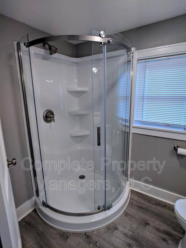 Apartment for rent at 262 S Pearl St #3, Albert Lea, MN 56007