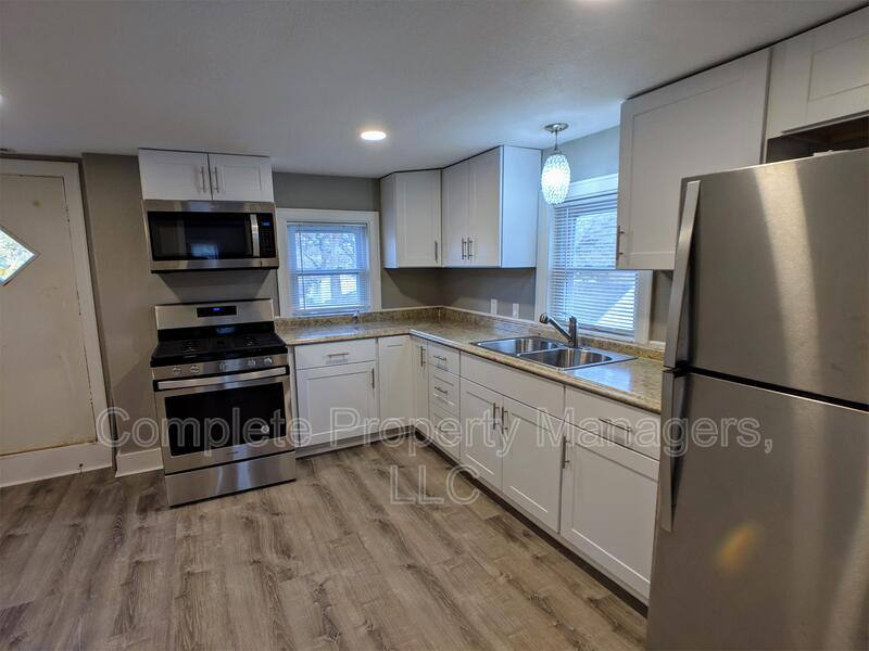 Apartment for rent at 262 S Pearl St #3, Albert Lea, MN 56007