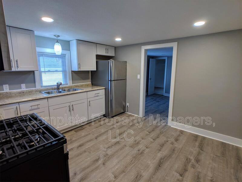 Apartment for rent at 262 S Pearl St #3, Albert Lea, MN 56007