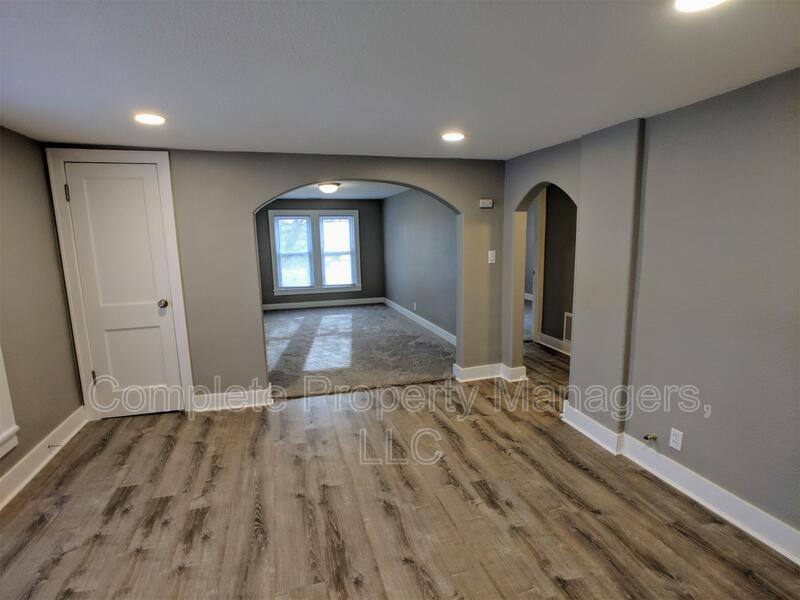 Apartment for rent at 262 S Pearl St #3, Albert Lea, MN 56007