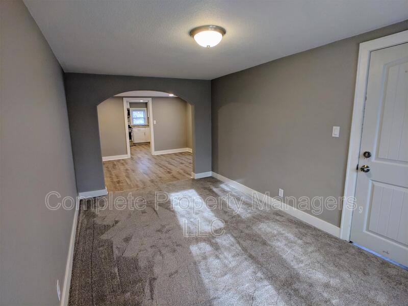 Apartment for rent at 262 S Pearl St #3, Albert Lea, MN 56007