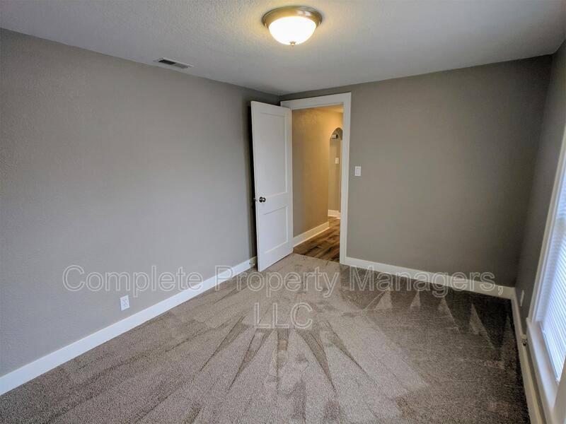 Apartment for rent at 262 S Pearl St #3, Albert Lea, MN 56007
