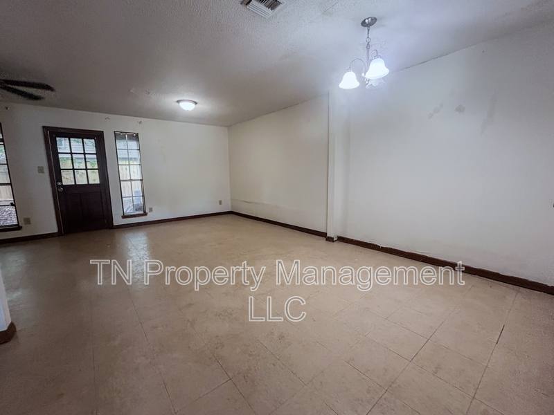 Apartment for rent at 2830 Louisiana Ave #6, Lafayette, LA 70501
