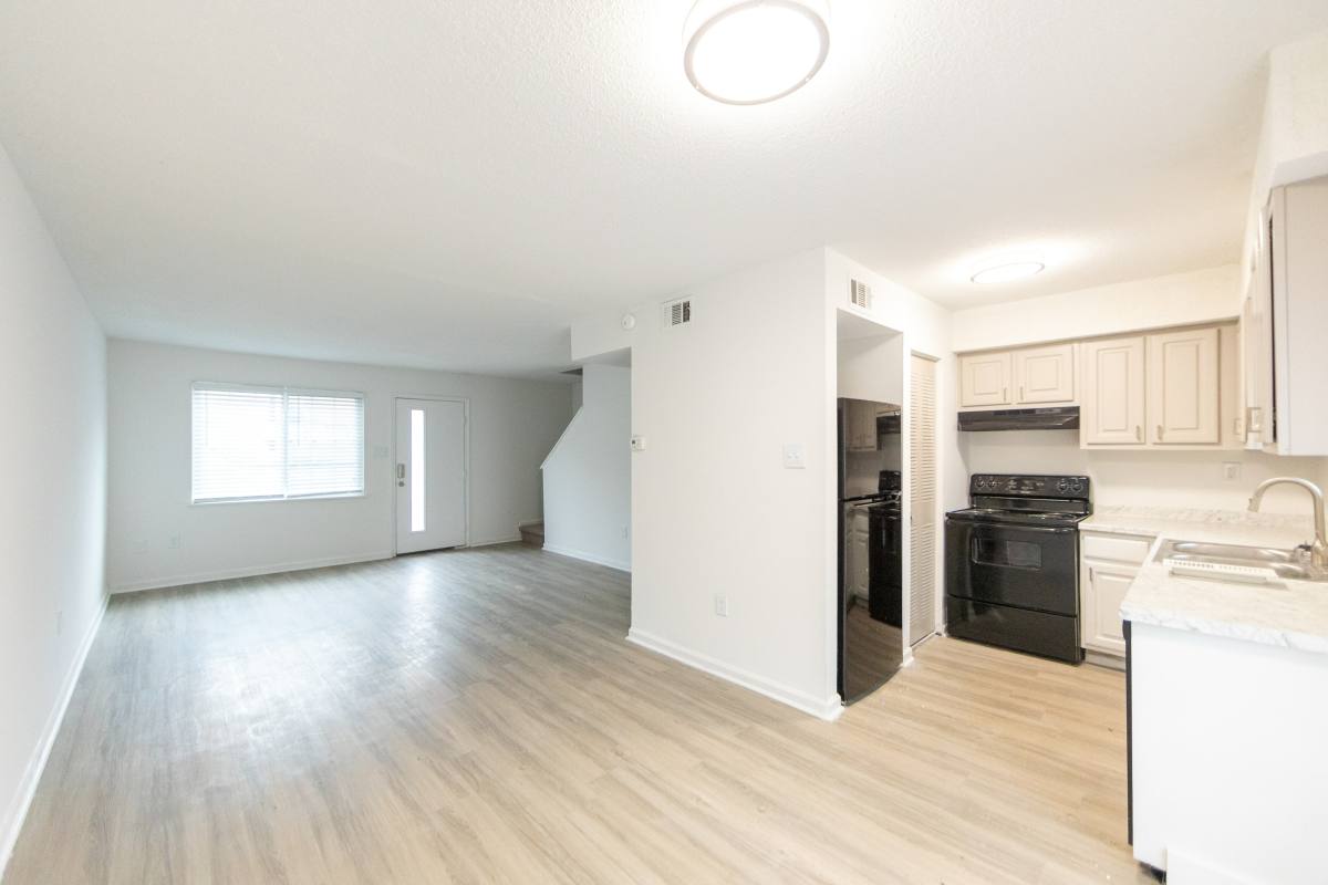 Townhouse for rent at 1000 E Main St #9A, Spartanburg, SC 29307