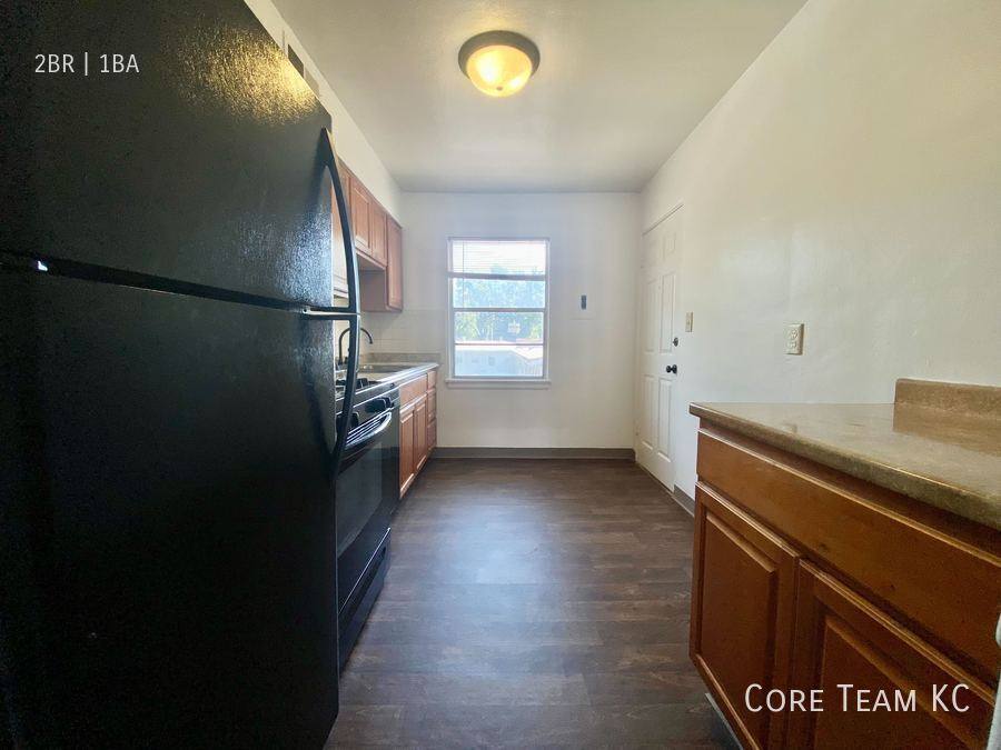 Apartment for rent at 4128 Roanoke Rd #3, Kansas City, MO 64111