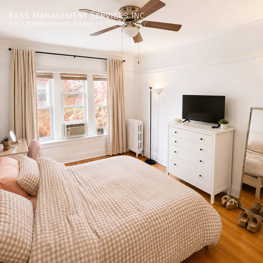 Apartment for rent at 6795 W Wrightwood Ave, Chicago, IL 60614