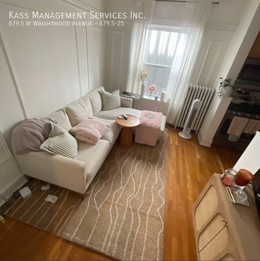 Apartment for rent at 6795 W Wrightwood Ave, Chicago, IL 60614