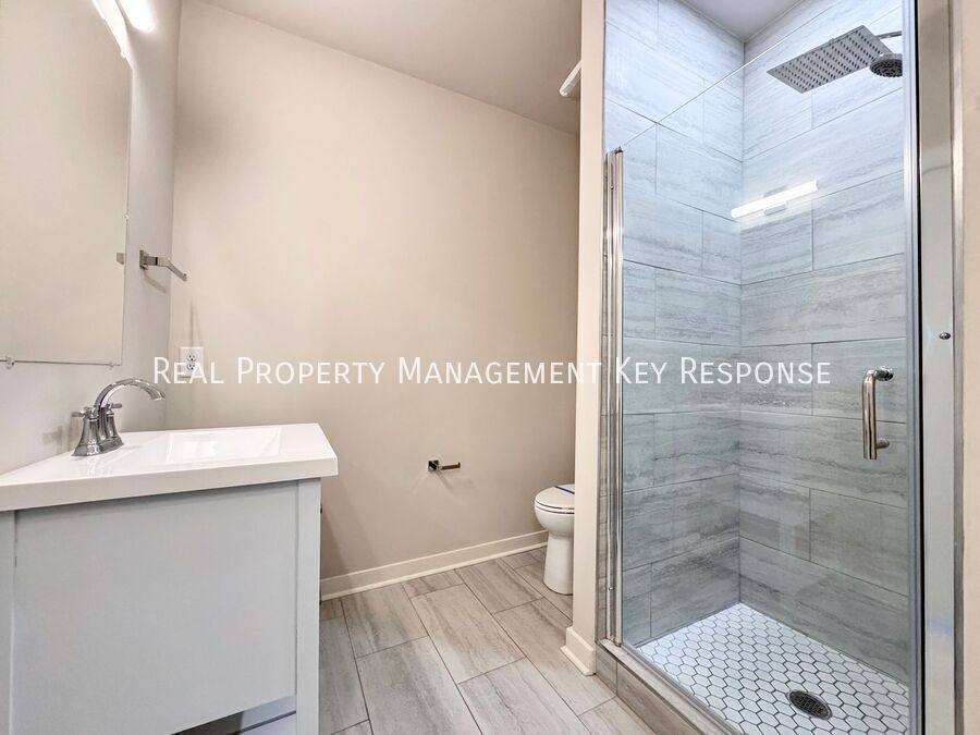 House for rent at 3615 Hydes Ferry Rd, Nashville, TN 37218
