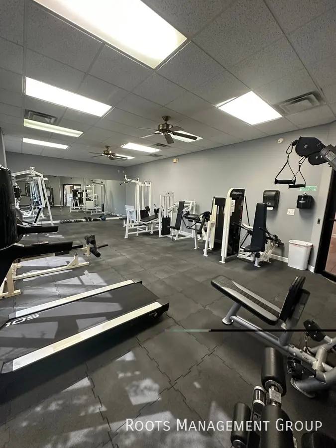 Apartment for rent at 1301 Hunters Mountain Parkway, Troy, AL 36079