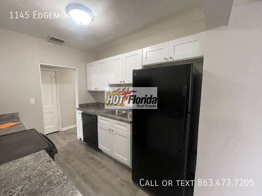 House for rent at 1145 Edgemoor Ave, Sebring, FL 33870