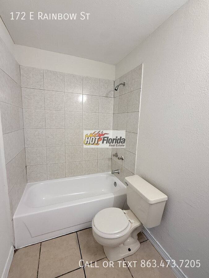 Apartment for rent at 172 E Rainbow St, Avon Park, FL 33825