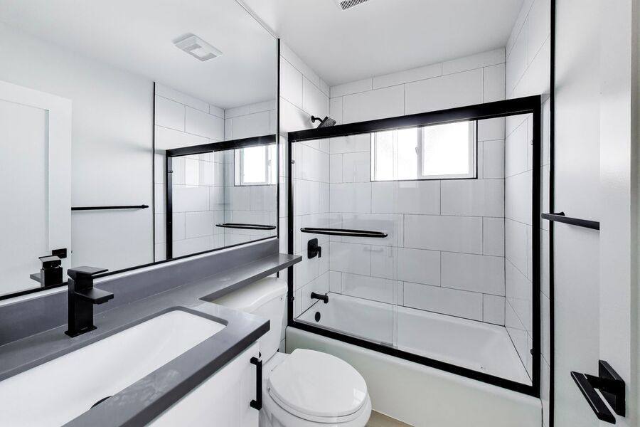 Apartment for rent at 1249 Oak Grove Ave #4, Burlingame, CA 94010