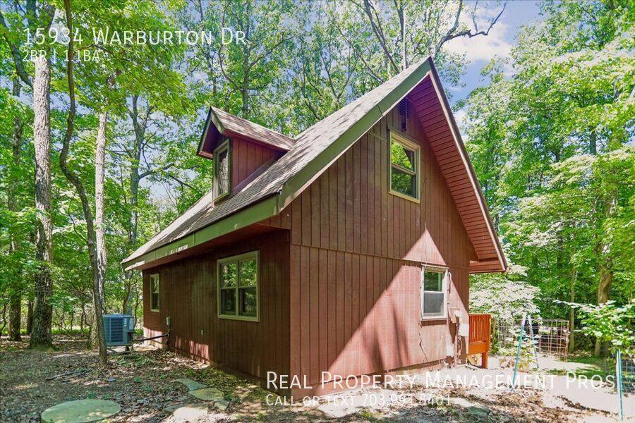 House for rent at 15934 Warburton Dr, Haymarket, VA 20169