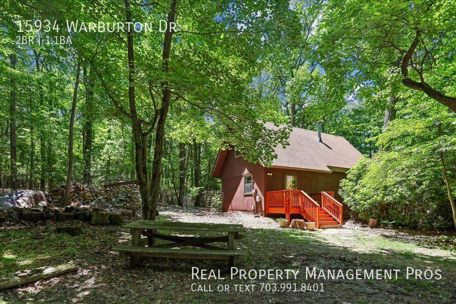 House for rent at 15934 Warburton Dr, Haymarket, VA 20169