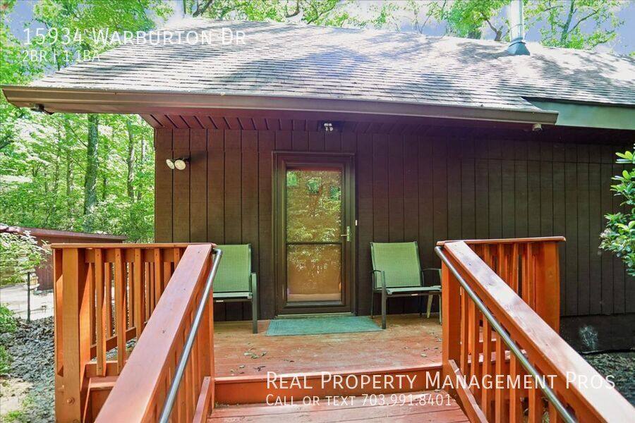 House for rent at 15934 Warburton Dr, Haymarket, VA 20169
