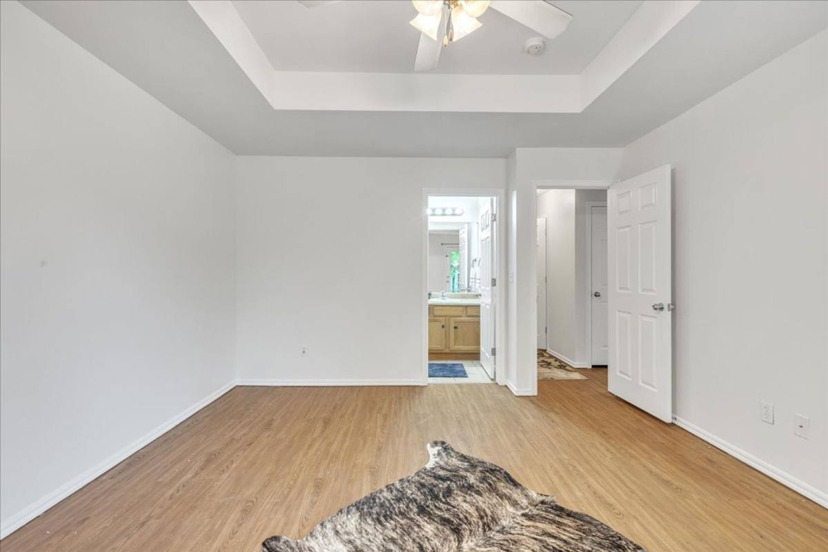 Apartment for rent at 11119 SW 5th St, Yukon, OK 73099