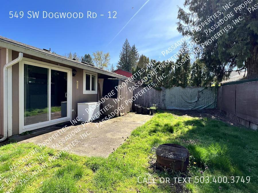 Apartment for rent at 549 SW Dogwood Rd #12, Estacada, OR 97023