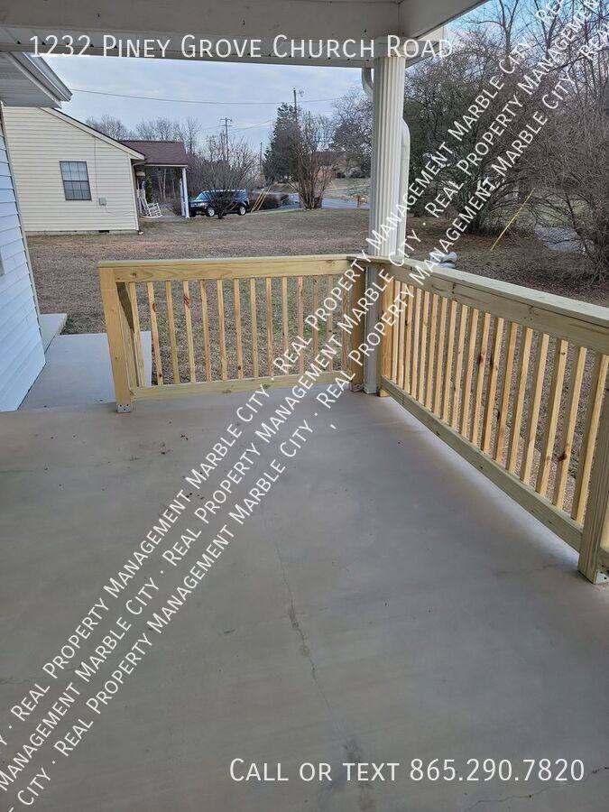 House for rent at 1232 Piney Grove Church Rd, Knoxville, TN 37909
