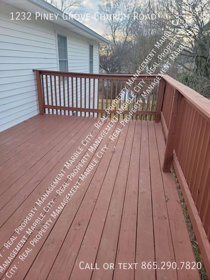 House for rent at 1232 Piney Grove Church Rd, Knoxville, TN 37909