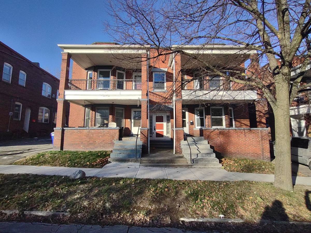 Apartment for rent at 1386 - 1390 W, Cleveland, OH 44102